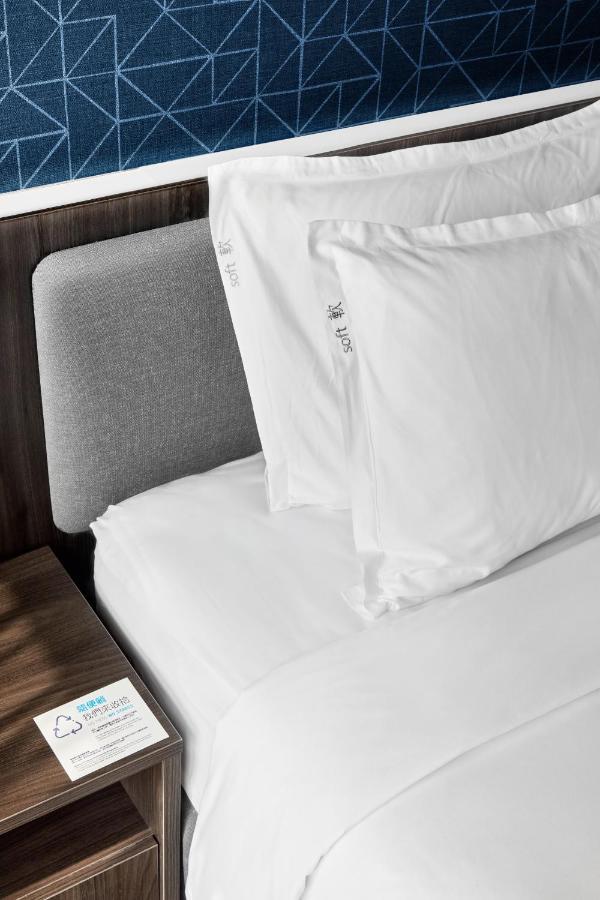 Holiday Inn Express Kaohsiung Love River By Ihg Extérieur photo