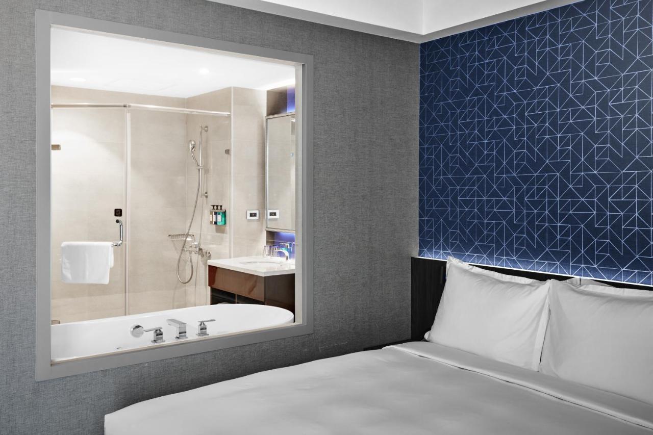 Holiday Inn Express Kaohsiung Love River By Ihg Extérieur photo