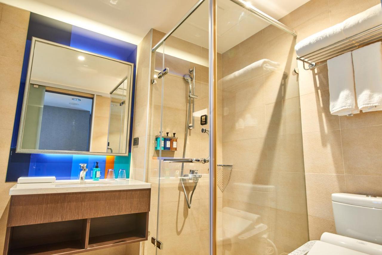 Holiday Inn Express Kaohsiung Love River By Ihg Extérieur photo